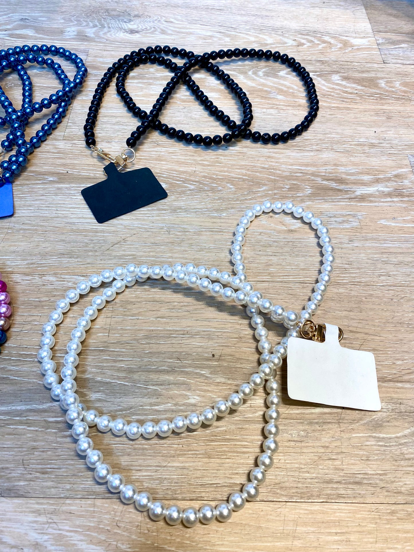 Collana porta cellulare