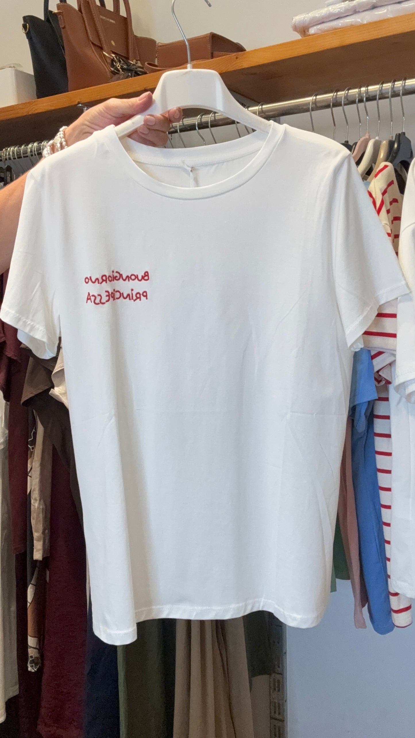 T-Shirt scritte varie ricamate