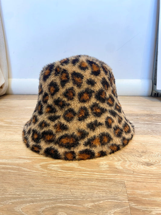 Cappello a cloche animalier