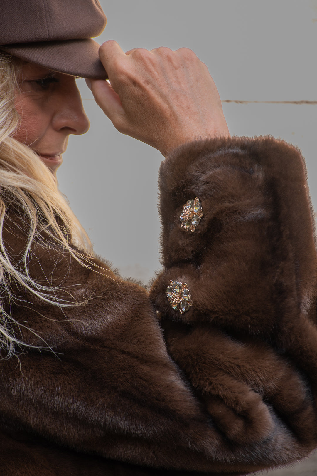 Pelliccia bottoni gioiello