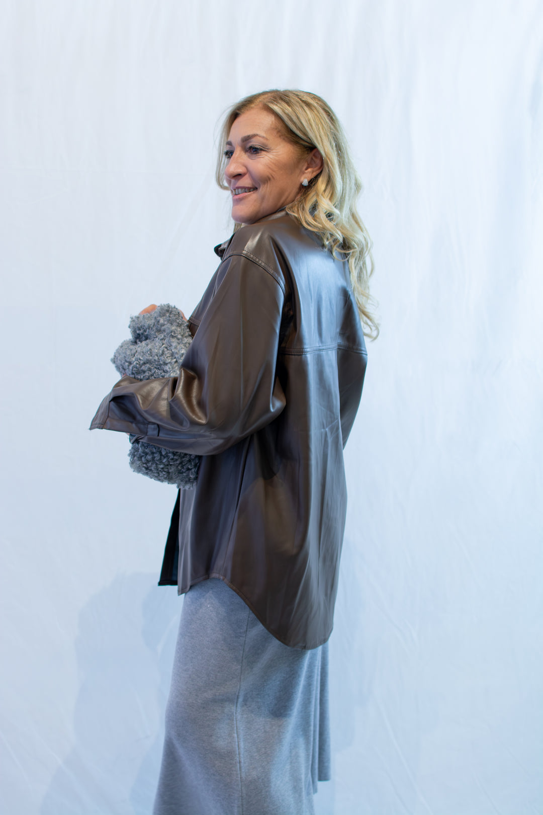 Completo in maglia maniche corte  con gonna 5341