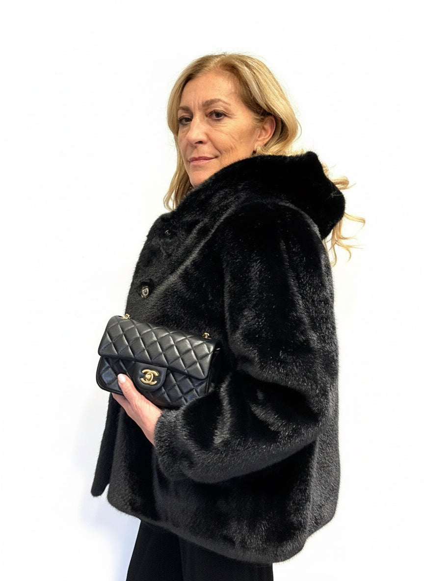 Eco Fur con cappuccio