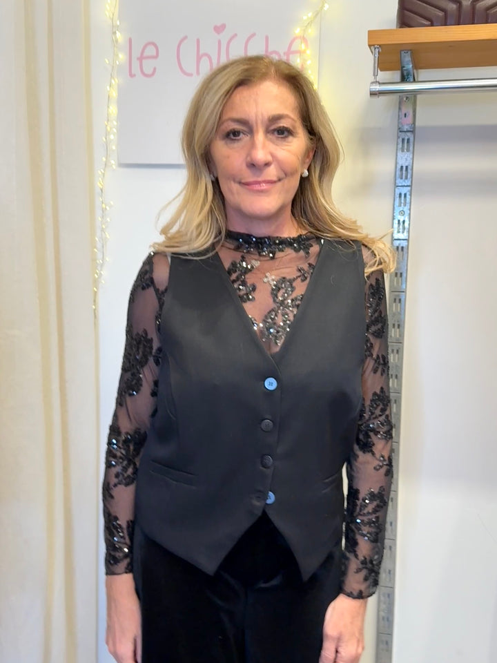 Gilet con bottoni nero