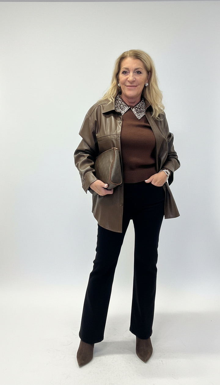 Pantaloni zampa velluto liscio