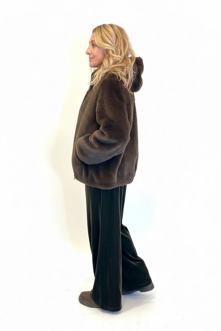 Eco Fur con cappuccio
