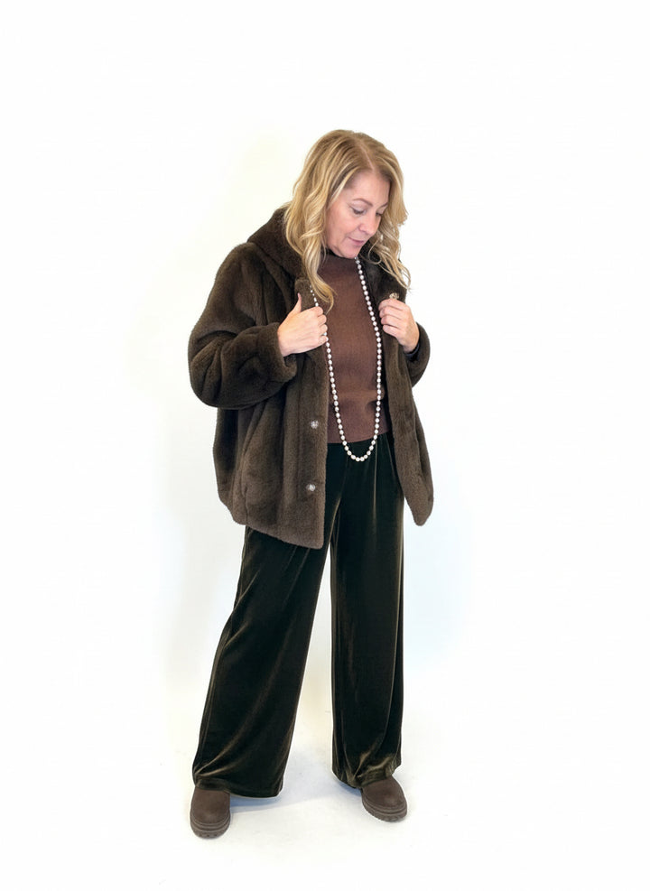 Eco Fur con cappuccio