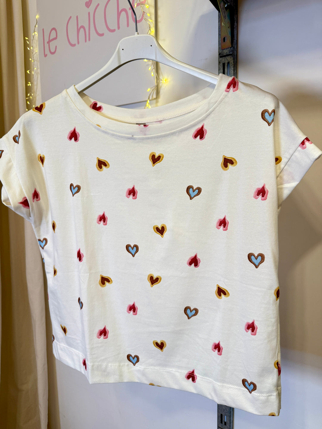 T-shirt bassotto e cuori