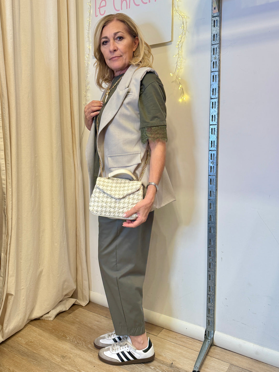 Borsa Sally