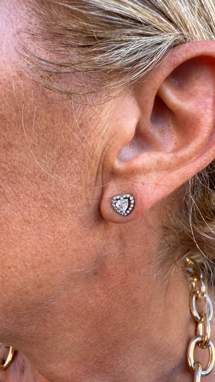 Orecchini a lobo cuore strass
