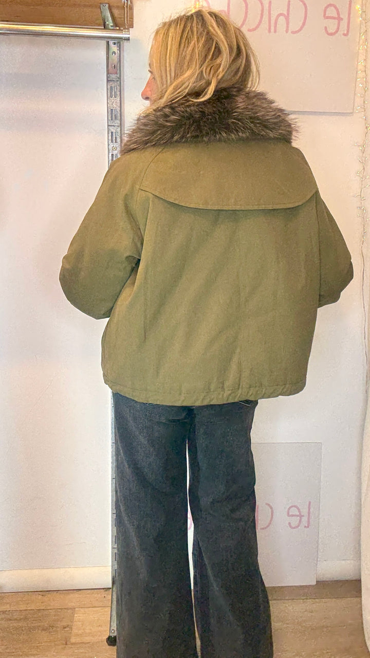 Luxury| Giaccone verde oliva con eco fur Ottavia cod. 9B3-TR8857