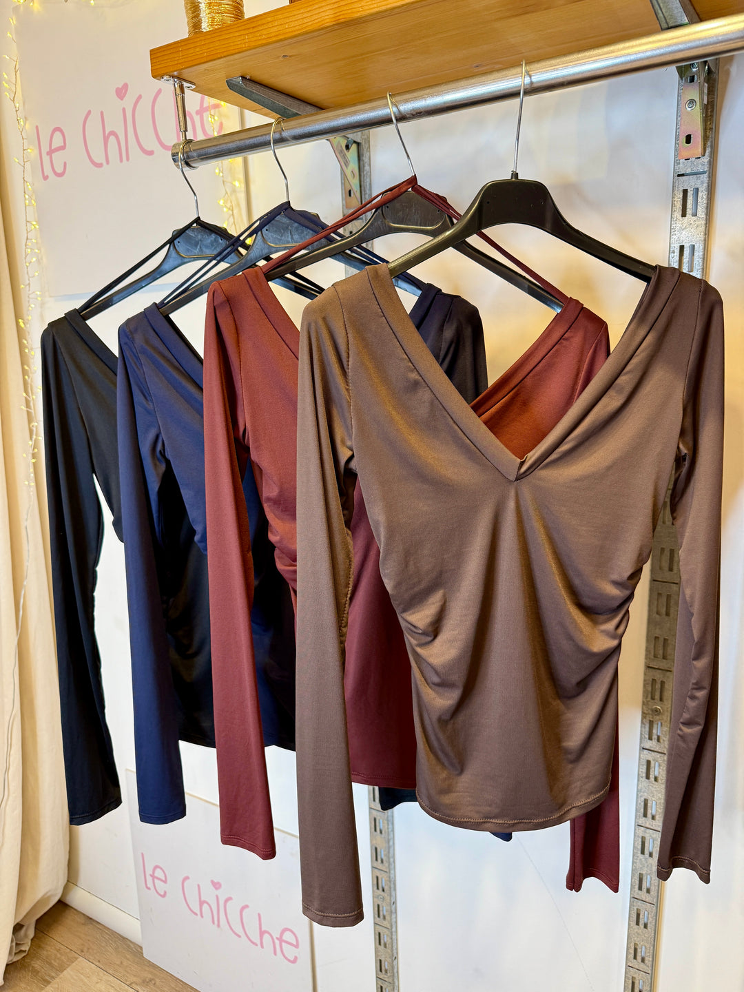 6089 top maniche lunghe a v