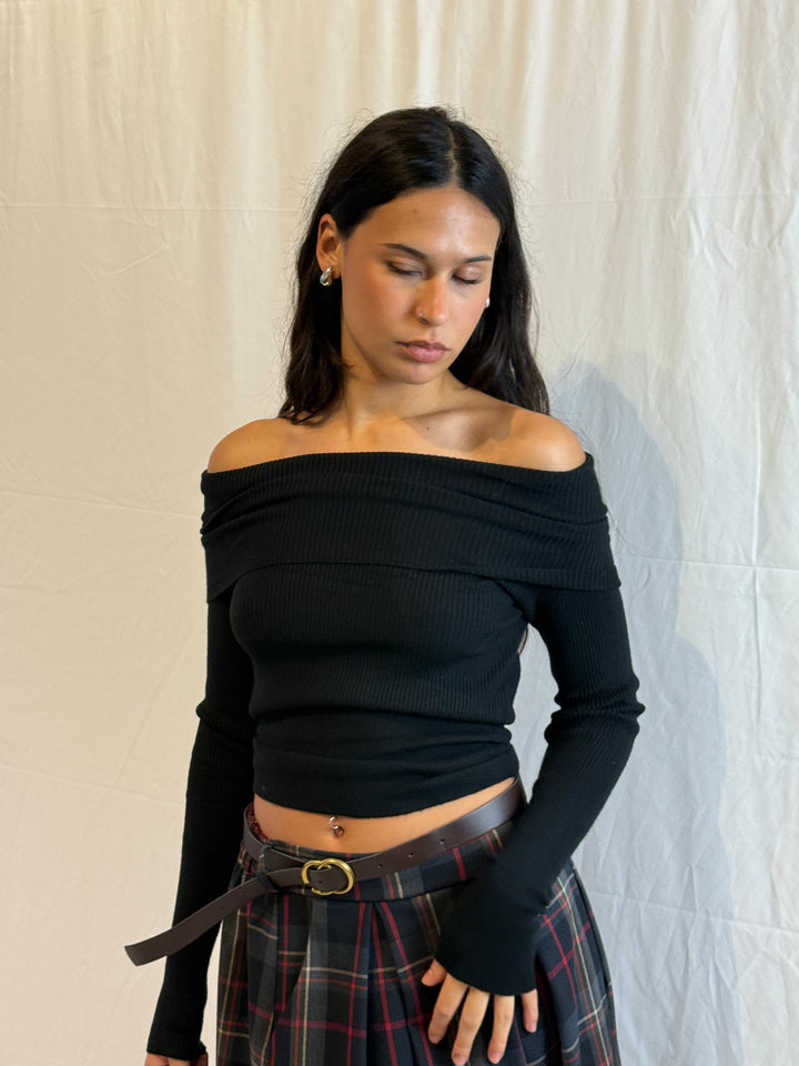 Pull spalla nuda 24376