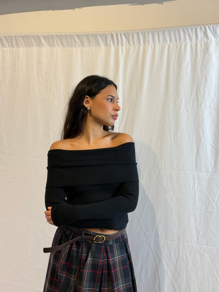 Pull spalla nuda 24376