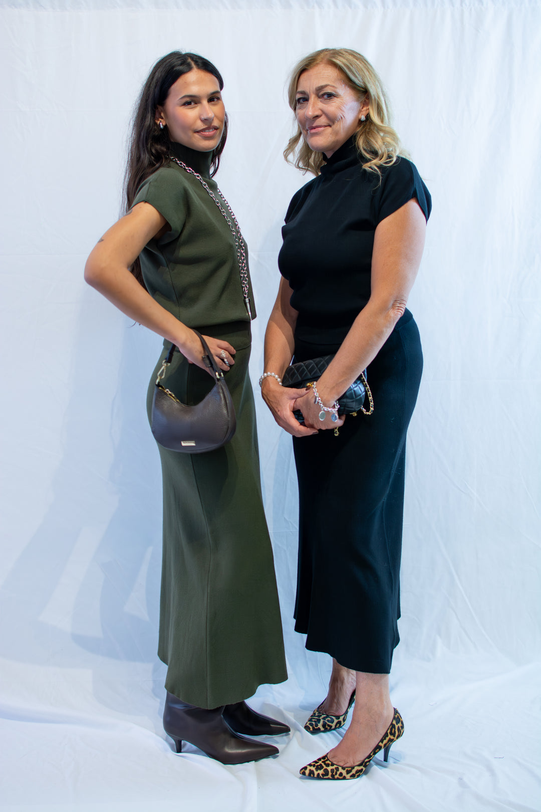 Completo in maglia maniche corte  con gonna 5341