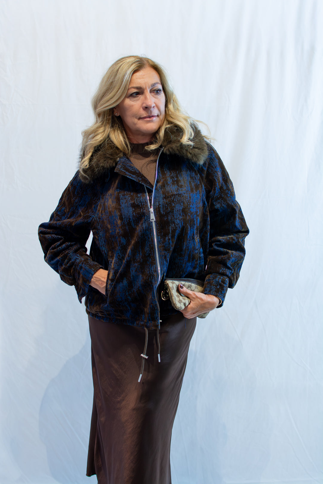Luxury|Giaccone bomber in velluto con profili in eco fur