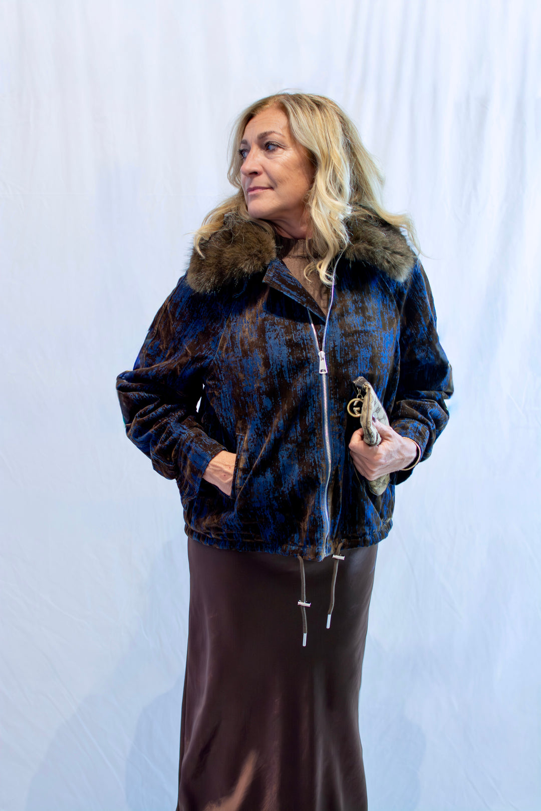Luxury|Giaccone bomber in velluto con profili in eco fur