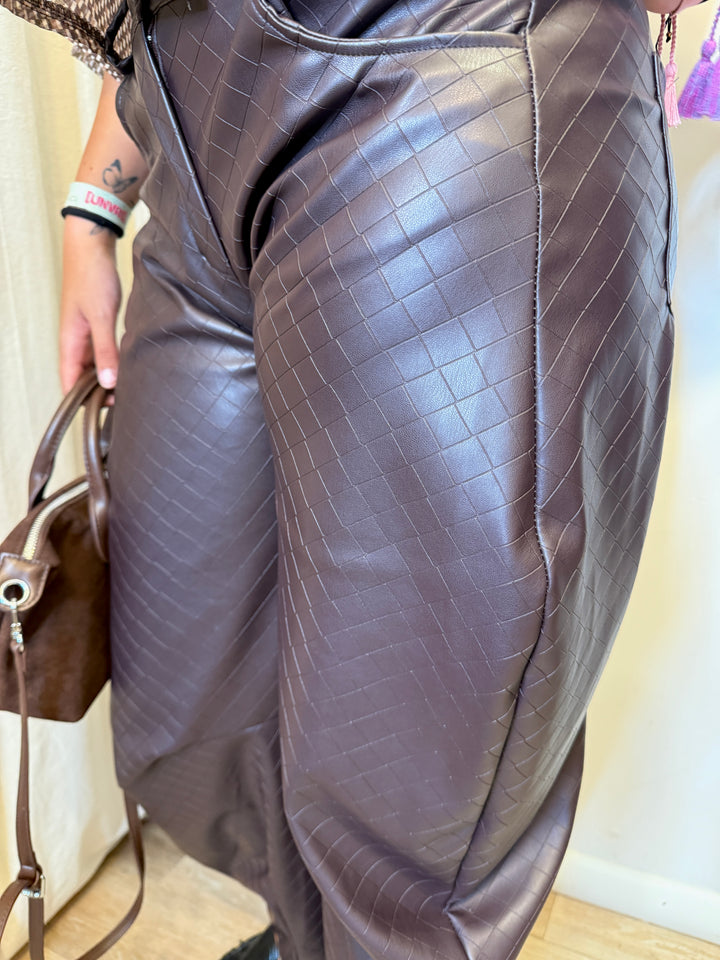 pantalone ovetto marrone ecopelle intrecciata