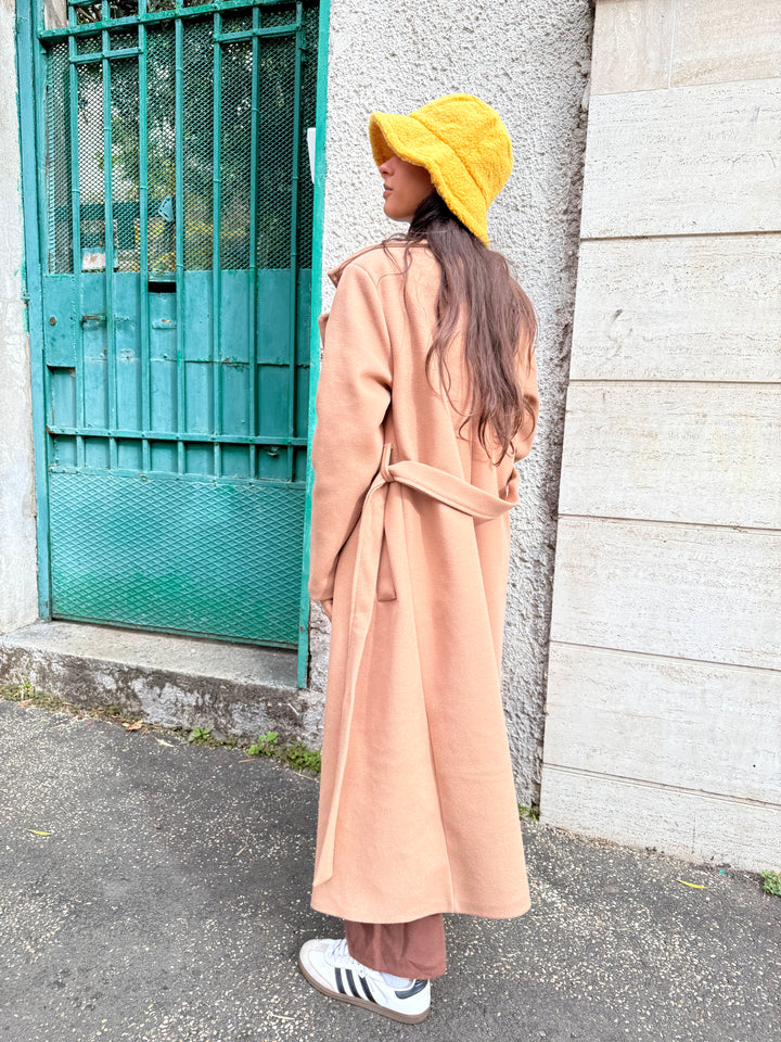 Cappello cloche in peluche giallo