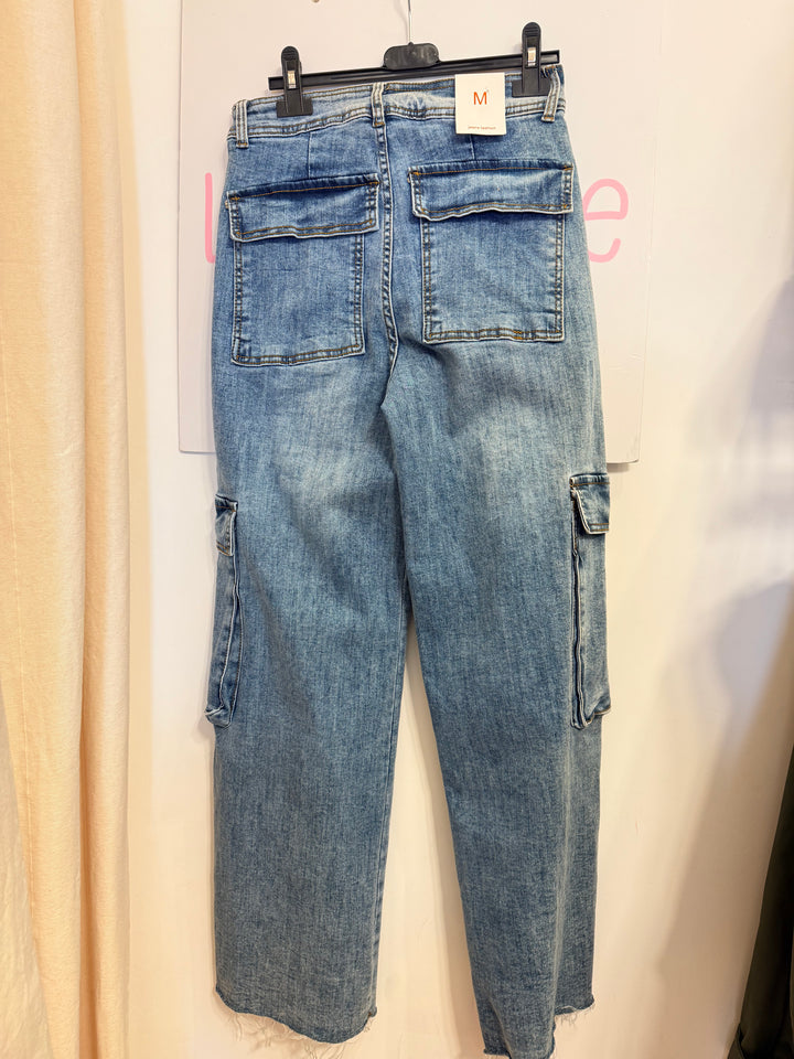 Jeans cargo in promo