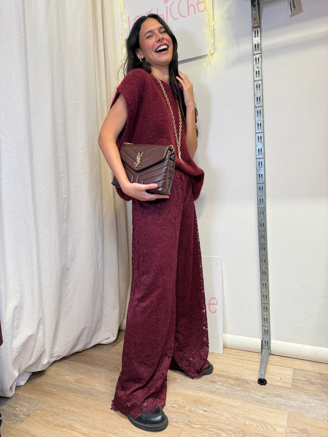 Pantaloni palazzo in pizzo vino