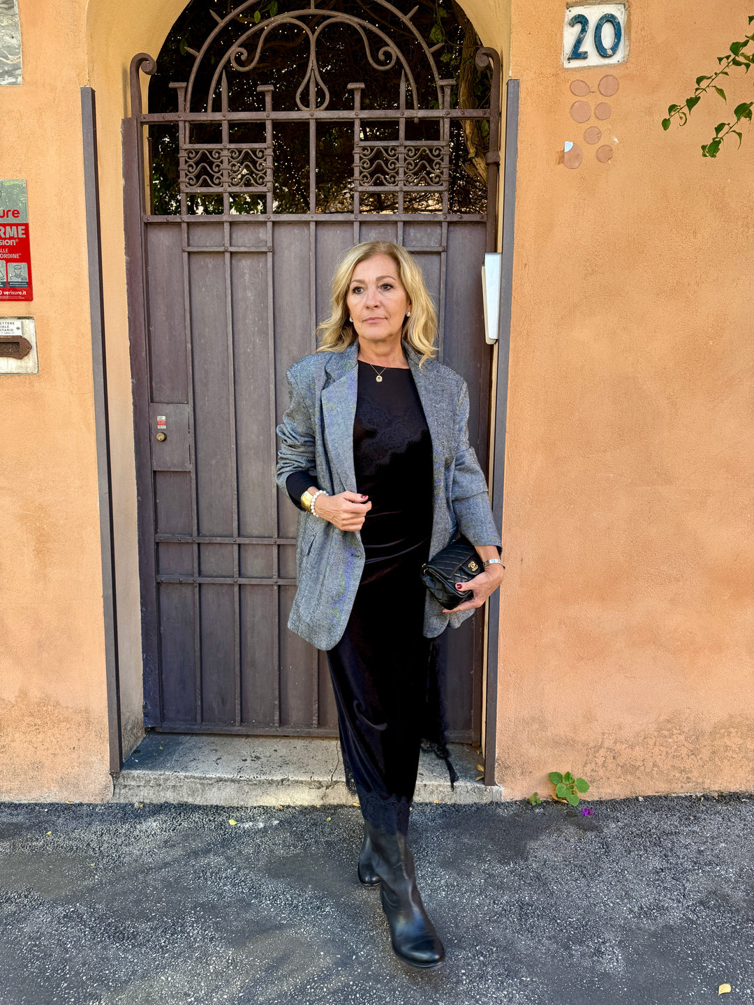 Slip dress in velluto con pizzo