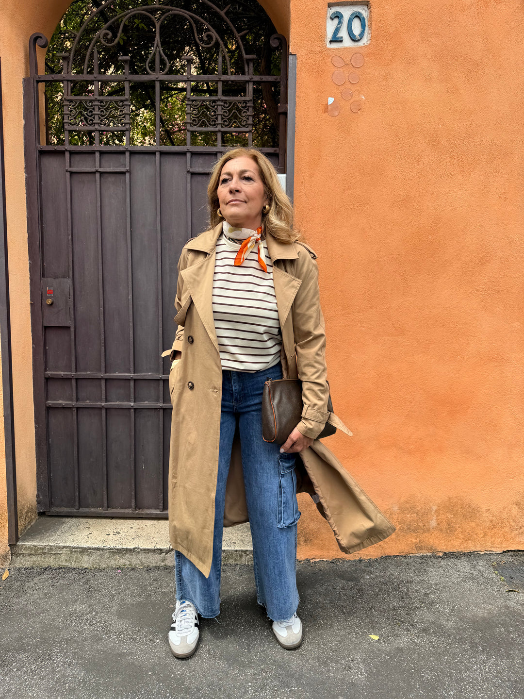 Jeans cargo in promo