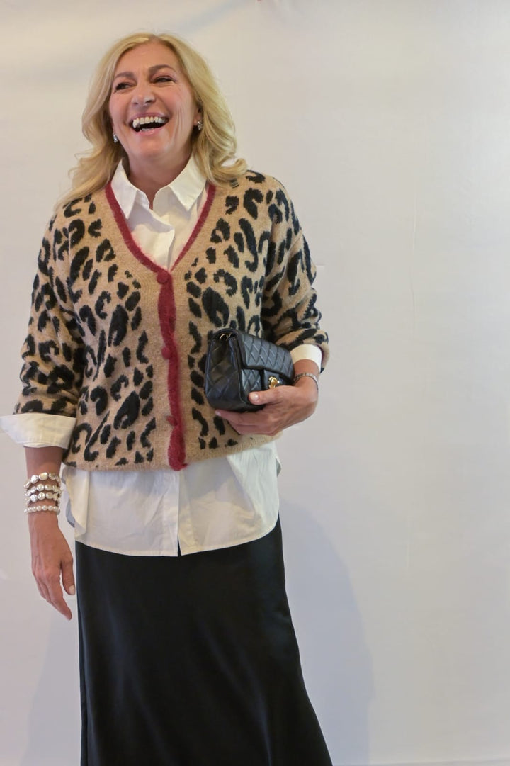 Camicia maschile ampia