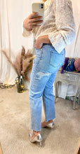 Carica l&#39;immagine nel visualizzatore di Gallery, Sconto 50% Jeans Lucy
