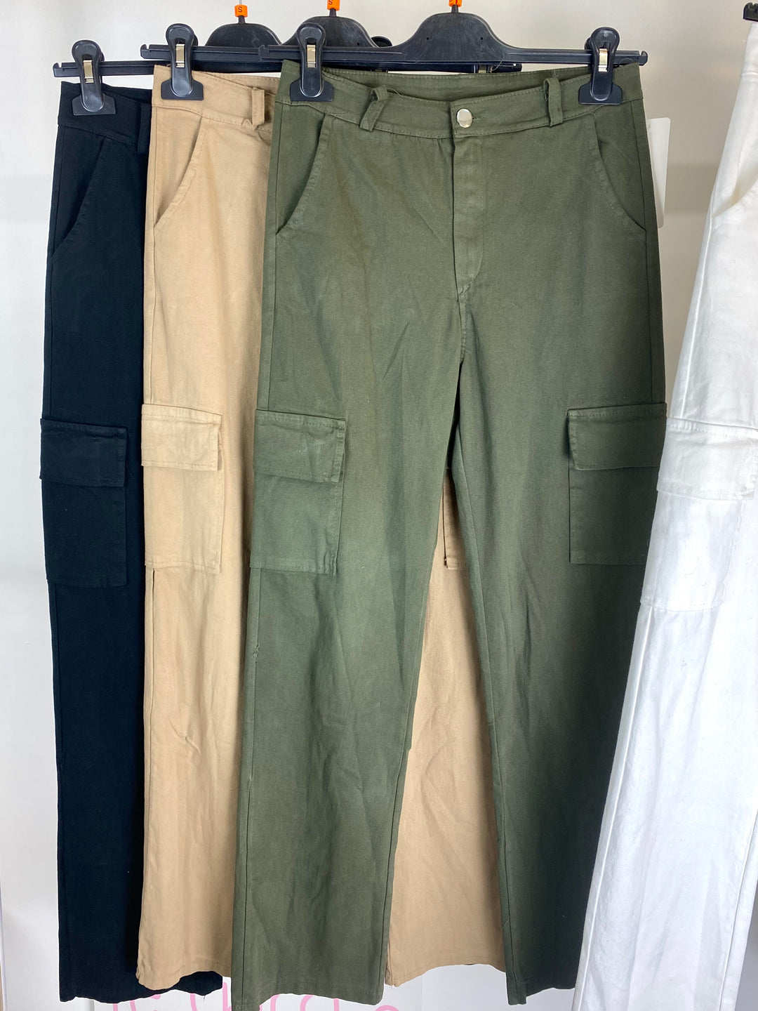 Pantaloni cargo